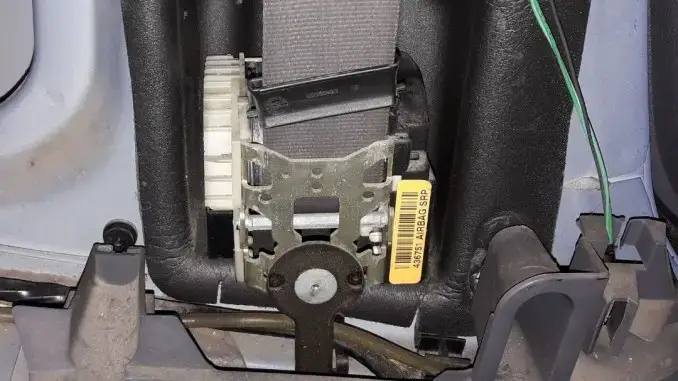 how-to-fix-seat-belt-retractor