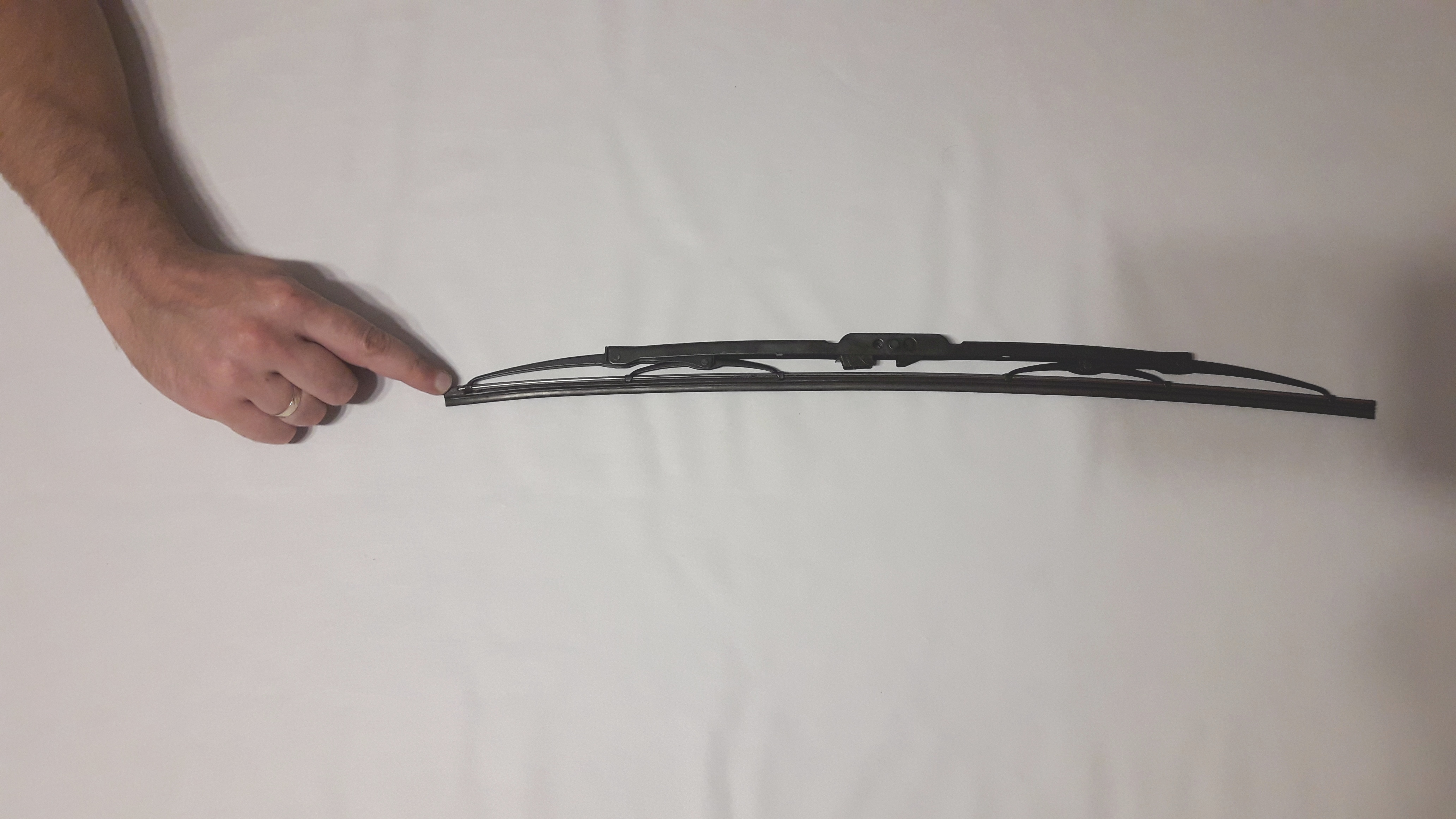 framestylewiperblademetalholder