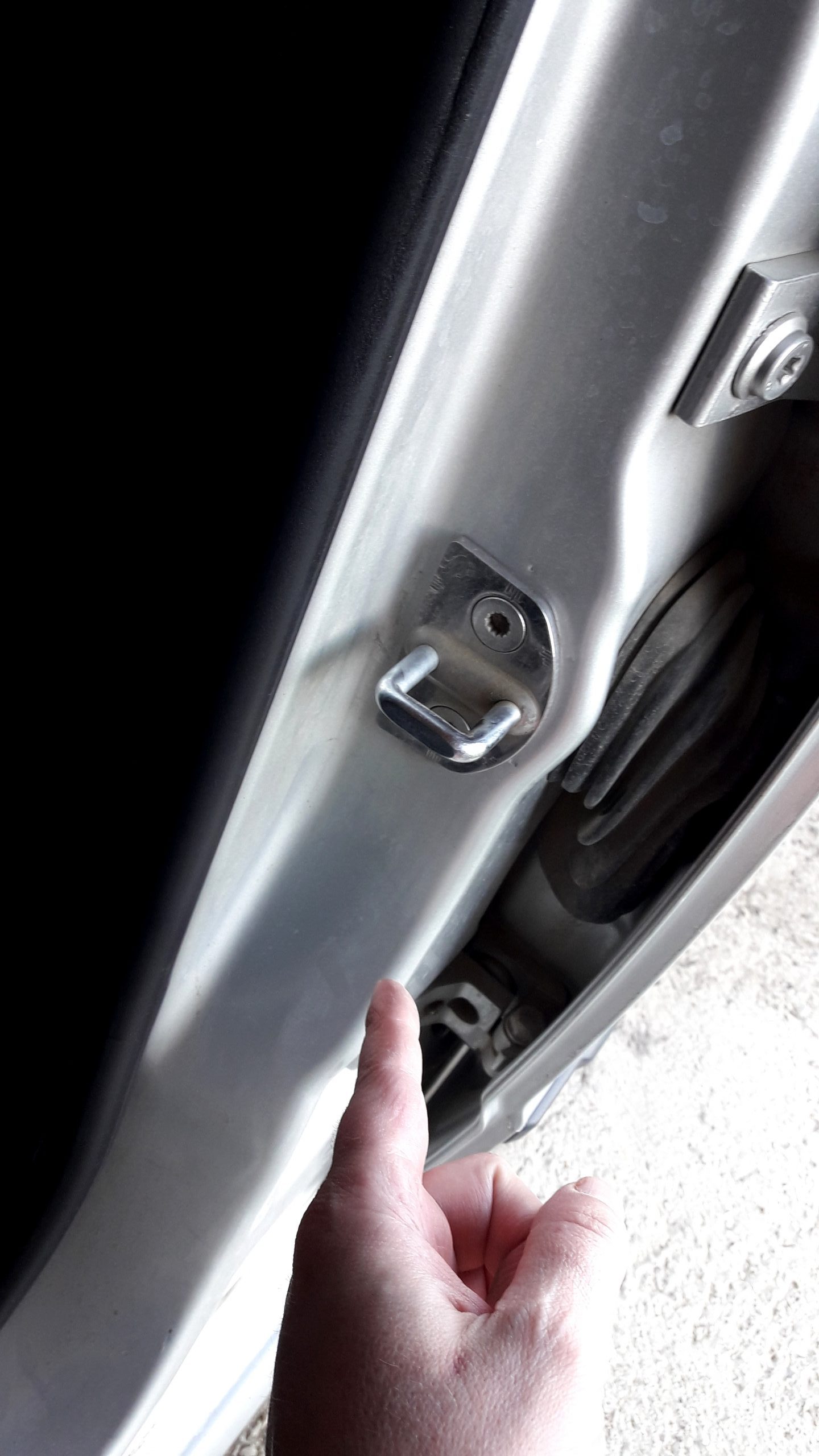 carcentraldoorpillar